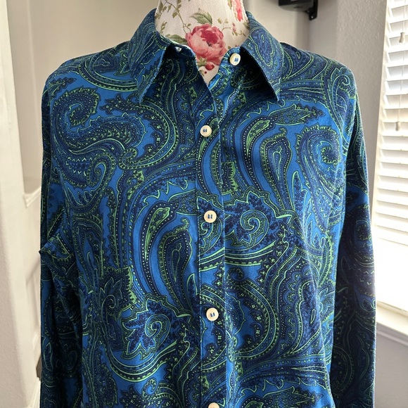 Liz Claiborne long sleeve paisley dark blue deep color pattern fun cuff pattern - Picture 3 of 13